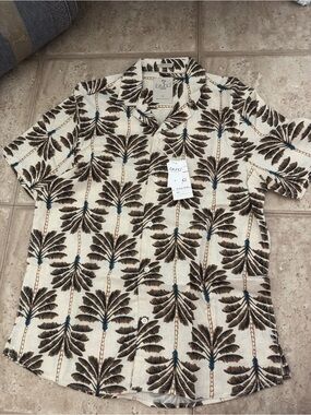 Set of 4 men’s shirts .Cream Short Sleeve Button-Down Shirt with Brown Palm Prin
